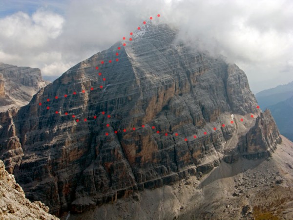 The route marked in red, as seen from VF Tomaselli, our next objective.