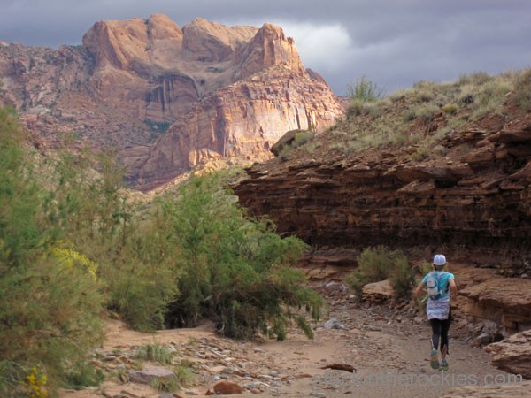 Syncline Trail