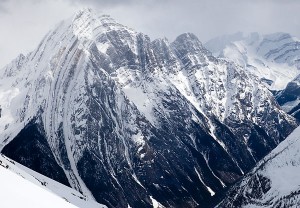 Icefall Lodge, Mount Arras