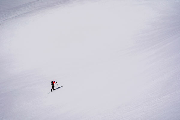 Christy Mahon skinning up Hilliard Peak