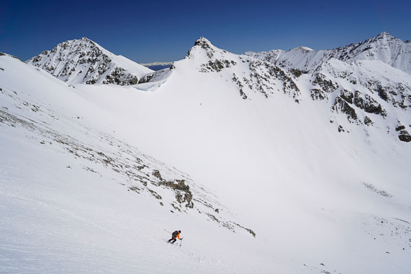 Christy Mahon skiing Hilliard Peak