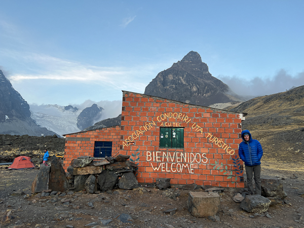 A refugio in the valley below Pequeno Alpamayo.