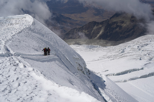 Climbers descending Huayna Potosi